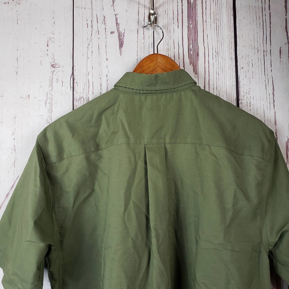 St Johns Bay Iron Free Button Down Shirt Mens Size Medium Short Sleeve Green - Picture 5 of 7